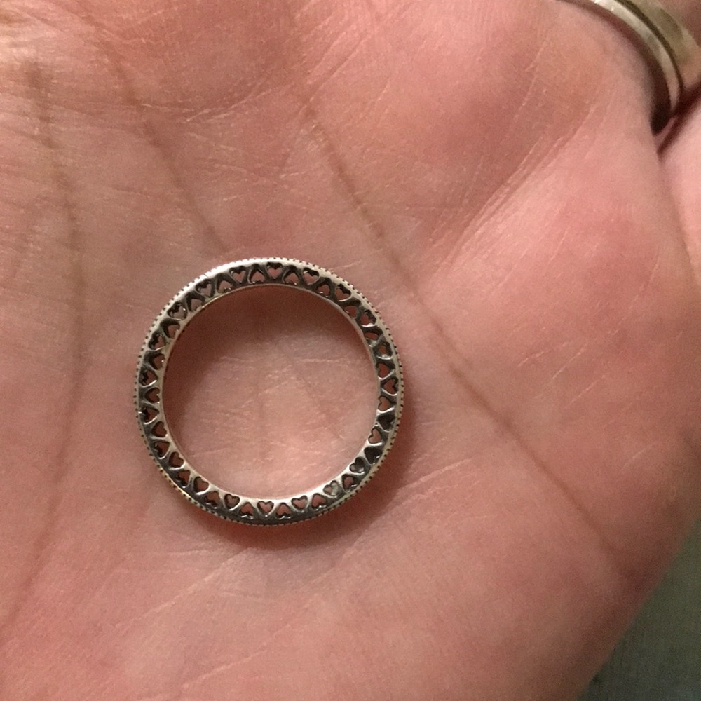 Pandora band ring